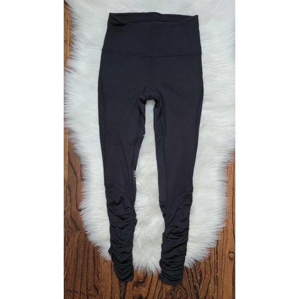 LULULEMON Ready to Rulu Legging 28